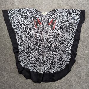 FLORAL embroidered satin bat arm blouse